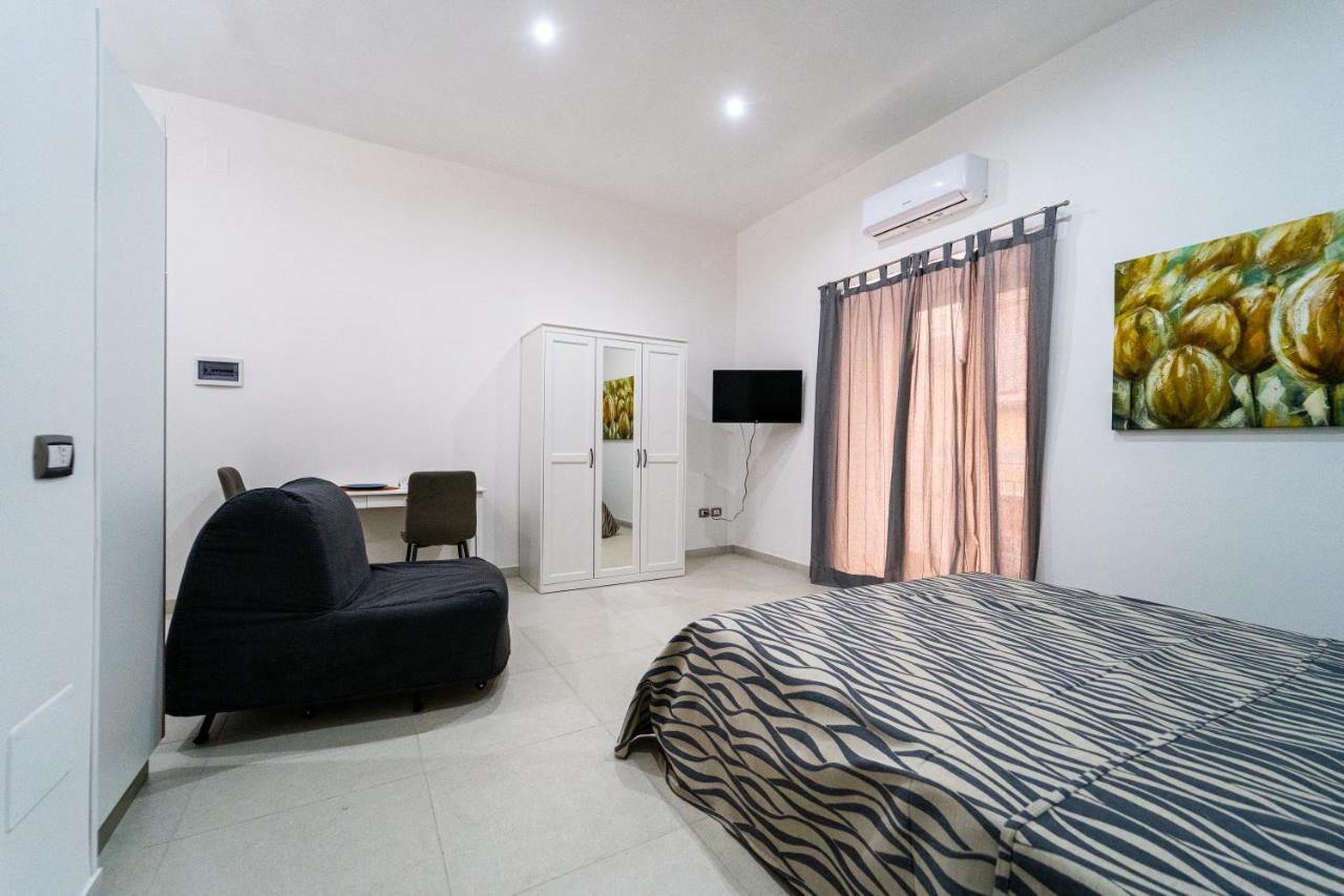 Casa Romeo Napoli Hotel ภายนอก รูปภาพ
